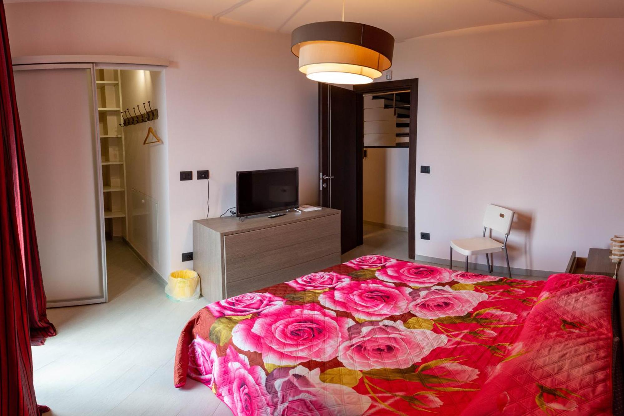 Suite Con Vista Vezzi Portio Экстерьер фото
